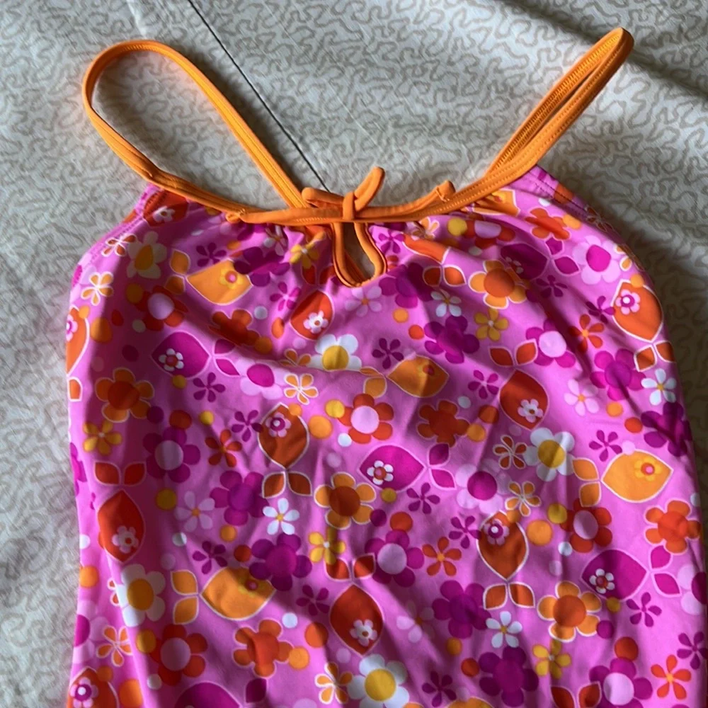 Speedo girls floral swimsuit in size 14
